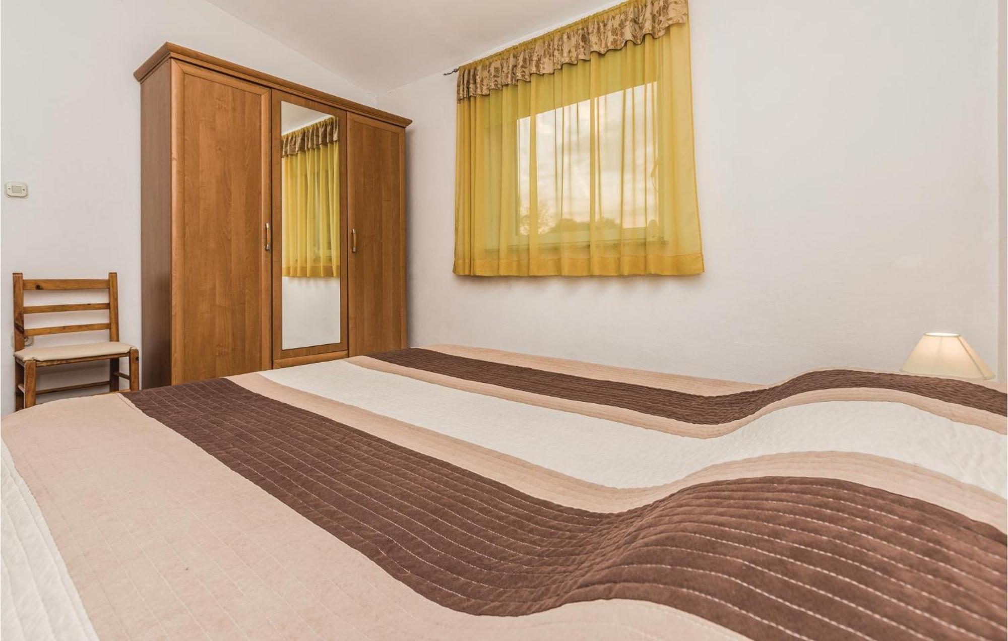 3 Bedroom Gorgeous Apartment In Marcana Bagian luar foto